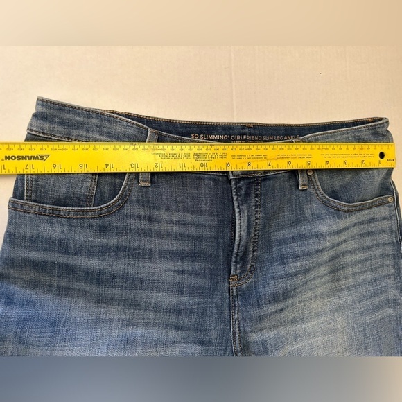 Chicos So Slimming Ankle Frayed-Hem Girlfriend Jeans Sz-12R (Chicos-2R) A15 - Picture 9 of 13